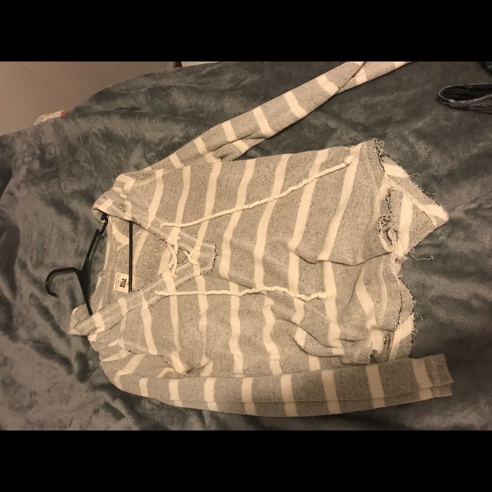 Billabong sweater
